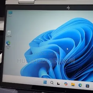 New Laptop HP Envy x360 8GB Intel Core i5 SSD 512GB