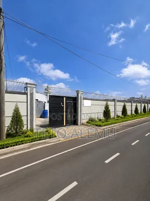 ካሬ ሜትር ፕሪሚየም ቦታ ለሽያጭ – አያት VIP Zone አካባቢ: አያት VIP Zone