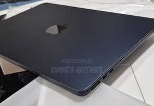 New Laptop Apple MacBook Air 2022 M2 8GB Apple M2 SSD 256GB