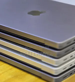New Laptop Apple MacBook Pro 2021 M1 32GB Apple M1 SSD 512GB