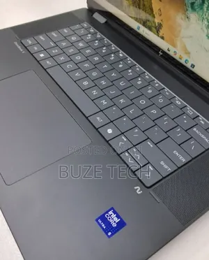 New Laptop HP OmniBook 5 16" 16GB Intel Core Ultra 5 SSD 512GB