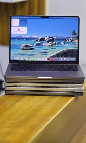 New Laptop Apple MacBook Pro 32GB Apple M1 Pro SSD 512GB