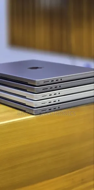 New Laptop Apple MacBook Pro 32GB Apple M1 Pro SSD 512GB