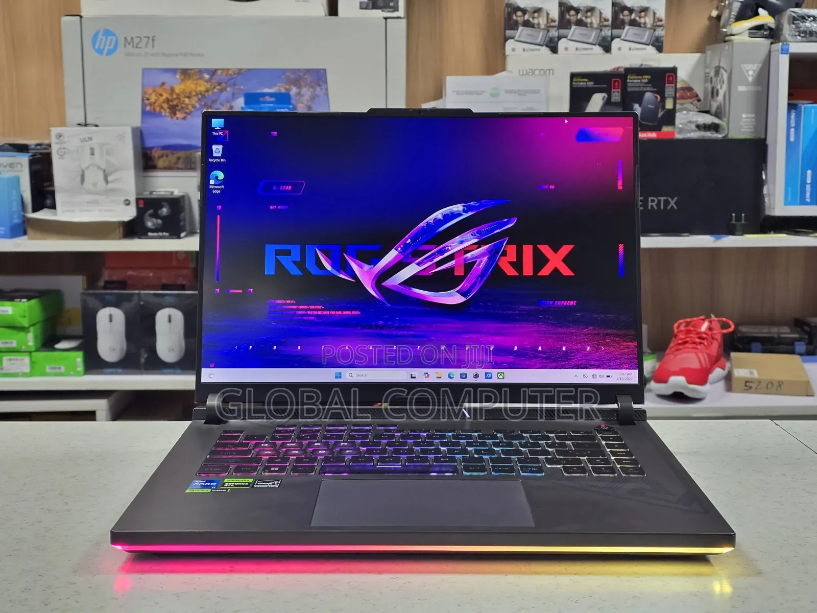 New Laptop Asus ROG Strix SCAR 17 32GB Intel Core i9 SSD 1T