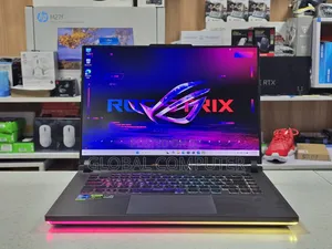 New Laptop Asus ROG Strix SCAR 17 32GB Intel Core i9 SSD 1T