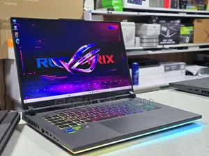 New Laptop Asus ROG Strix SCAR 17 32GB Intel Core i9 SSD 1T