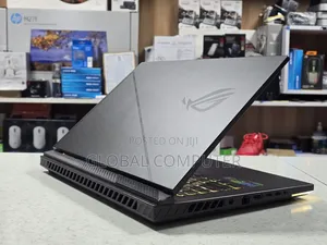 New Laptop Asus ROG Strix SCAR 17 32GB Intel Core i9 SSD 1T