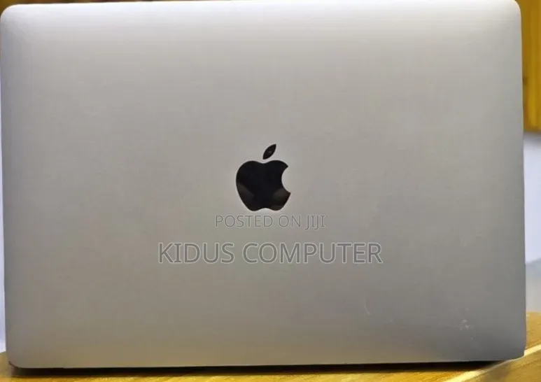New Laptop Apple MacBook Air 2020 M1 16GB Apple M1 SSD 256GB