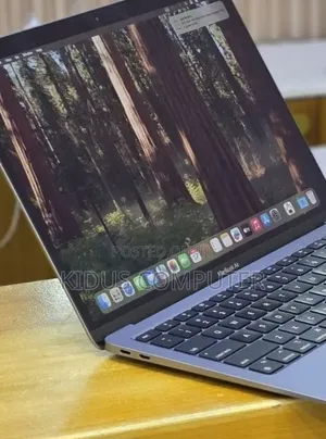 New Laptop Apple MacBook Air 2020 M1 16GB Apple M1 SSD 256GB