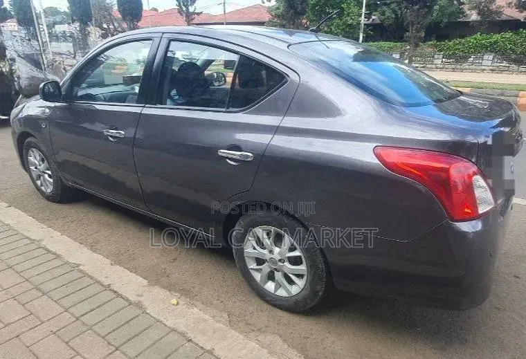 Nissan Almera 2018 Gray