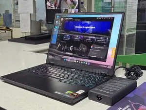 New Laptop Alienware X17 R1 32GB Intel Core i7 SSD 1T