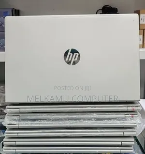 New Laptop HP ProBook 450 G8 8GB Intel Core i5 SSD 512GB