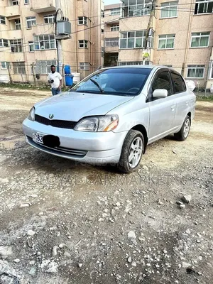 Toyota Platz 2001 Silver