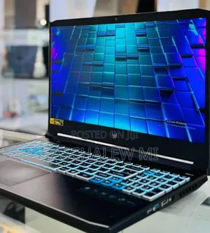 New Laptop Acer Predator Helios 300 16GB Intel Core i7 SSD 512GB
