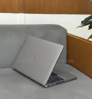 New Laptop Dell Precision 15 3520 16GB Intel Core i7 SSD 512GB