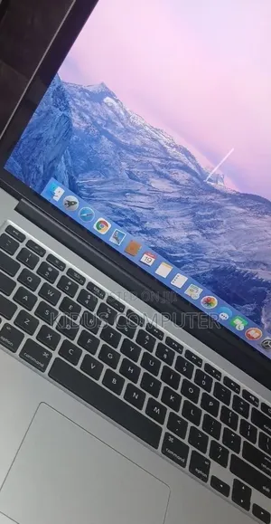 New Laptop Apple MacBook 2015 16GB Intel Core i5 SSD 512GB