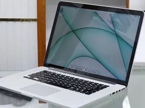 New Laptop Apple MacBook Pro 2015 16GB Intel Core i7 SSD 512GB