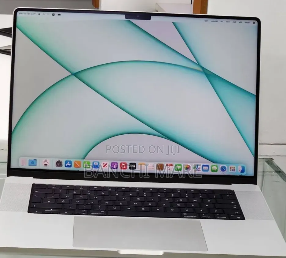 New Laptop Apple MacBook Pro 2015 16GB Intel Core i7 SSD 512GB