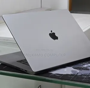New Laptop Apple MacBook Pro 2021 M1 Max 32GB Apple M1 SSD 1T