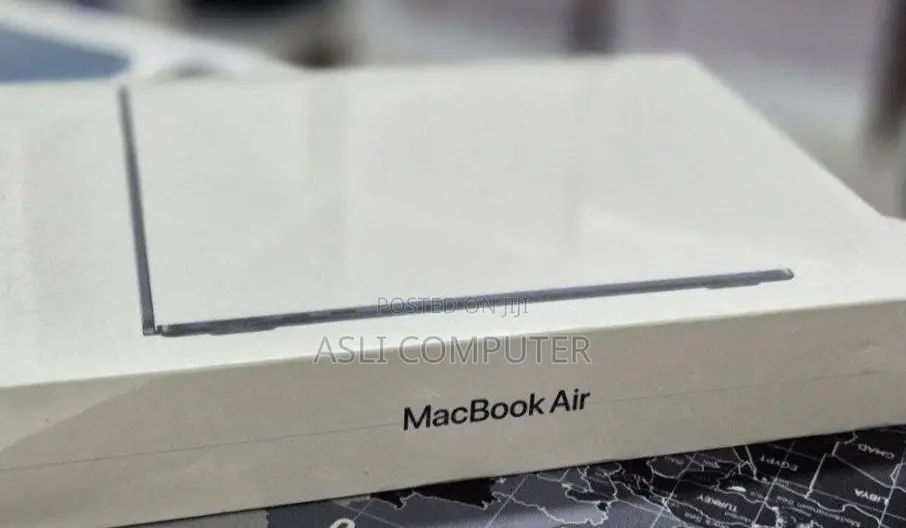 New Laptop Apple MacBook Air 2022 M2 8GB Apple M2 SSD 256GB
