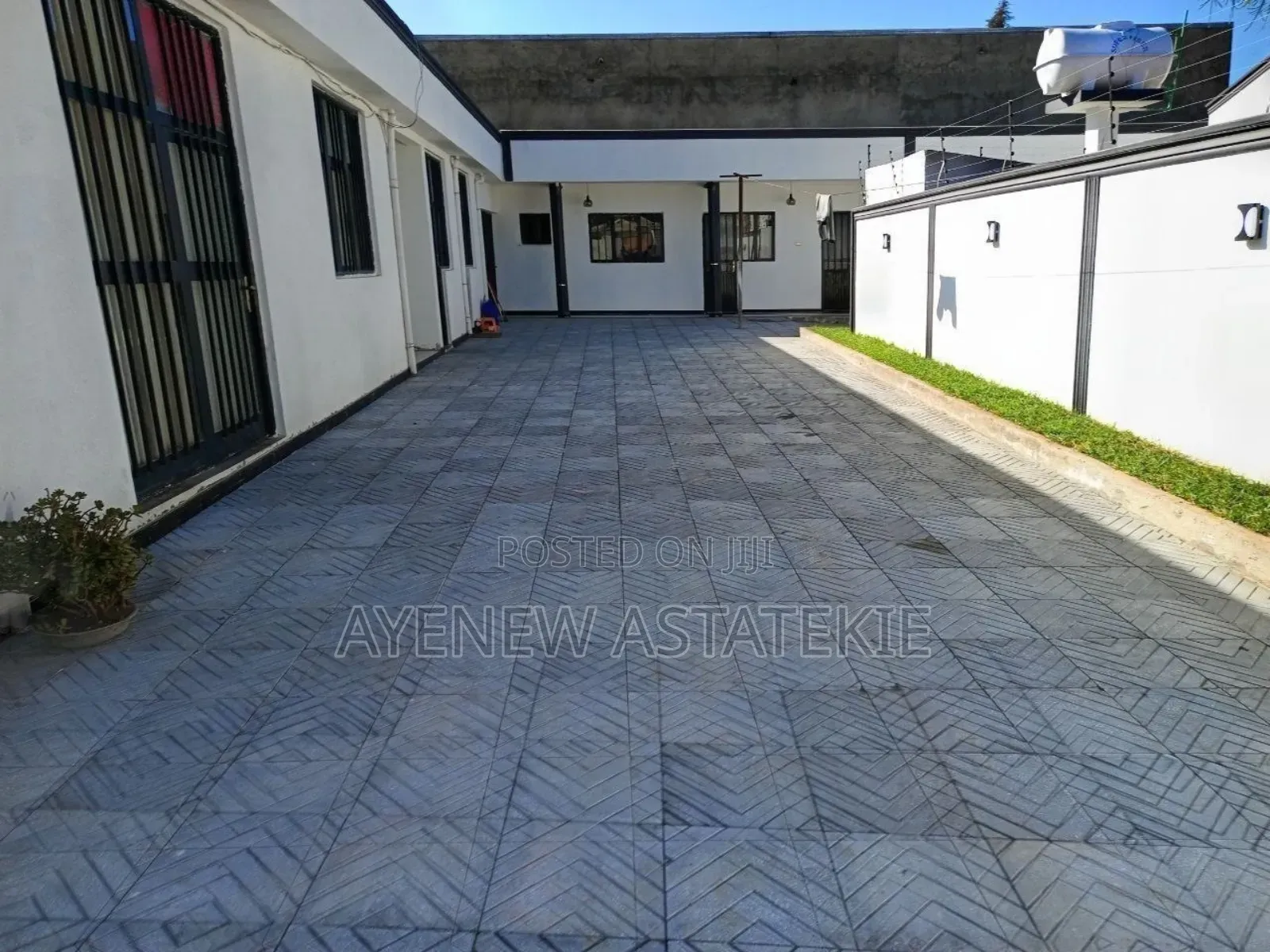 5bdrm Villa in Adiss Abeba, Yeka for sale