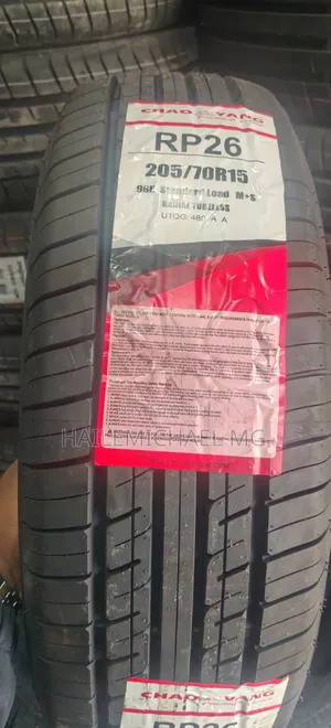 205 70 R15 for Toyota Dolphin Car