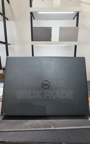 New Laptop Dell Inspiron 15 16GB Intel Core i7 SSD 512GB