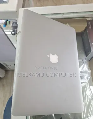 New Laptop Apple MacBook Pro 2015 16GB Intel Core i7 SSD 256GB