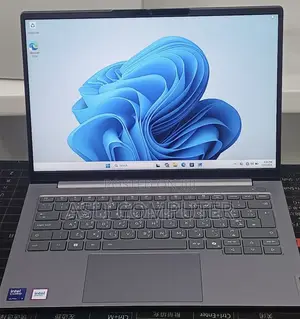 New Laptop Lenovo Thinkbook 14 16GB Intel Core Ultra 7 SSD 512GB