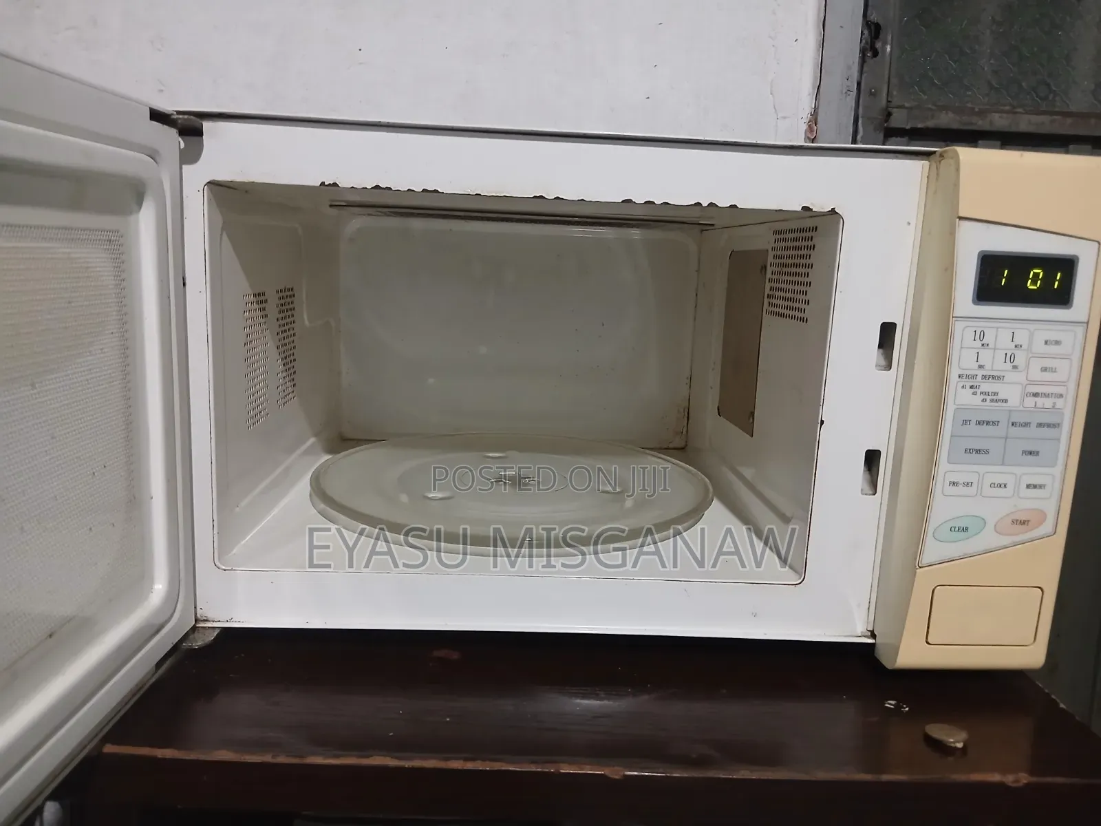 Microwave Oven
