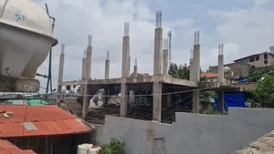 7bdrm House in Semachew, Gullele for sale
