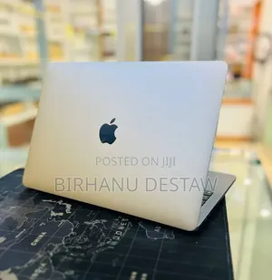 New Laptop Apple MacBook Pro 8GB Apple M2 SSD 512GB