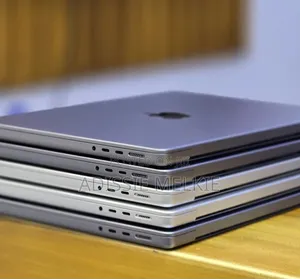 New Laptop Apple MacBook 32GB Apple M1 Pro SSD 512GB