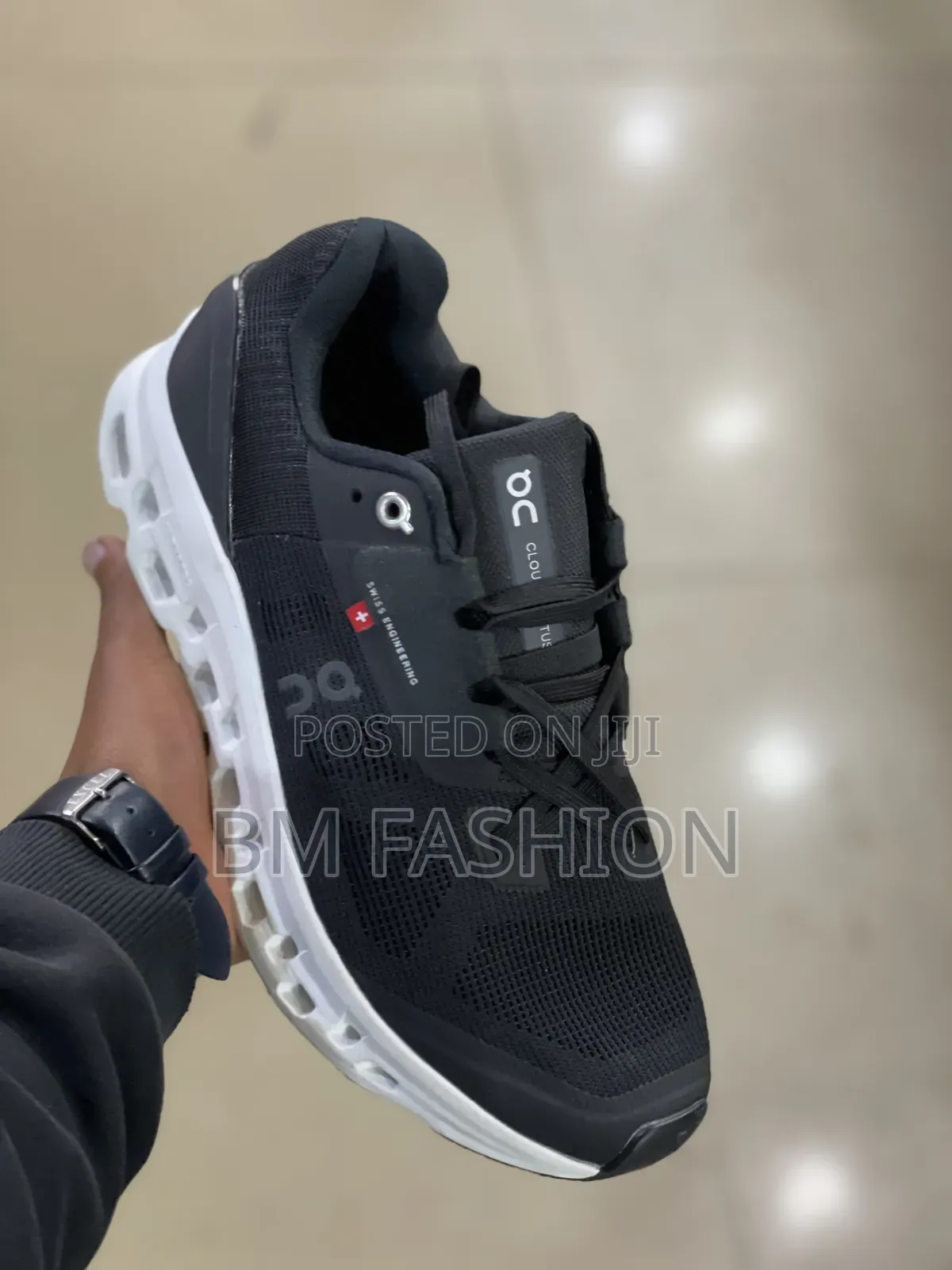 On Cloud Running Sleek Black Sneakers