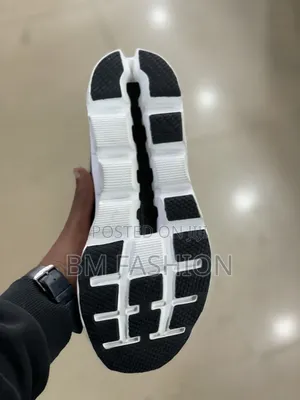 On Cloud Running Sleek Black Sneakers