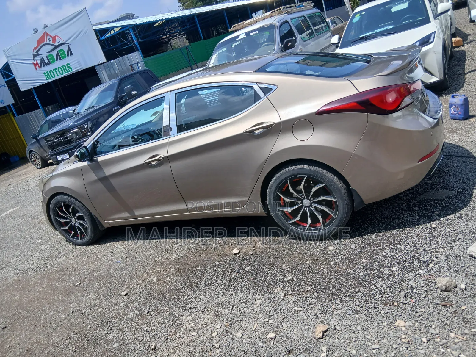 Hyundai Elantra 2015 Gold
