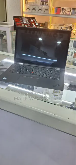 New Laptop Lenovo ThinkPad X1 Yoga 16GB Intel Core i7 SSD 512GB