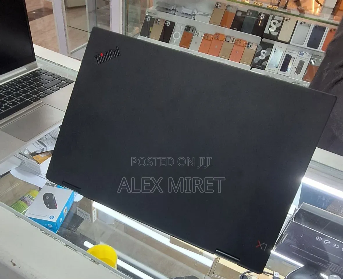 New Laptop Lenovo ThinkPad X1 Yoga 16GB Intel Core i7 SSD 512GB