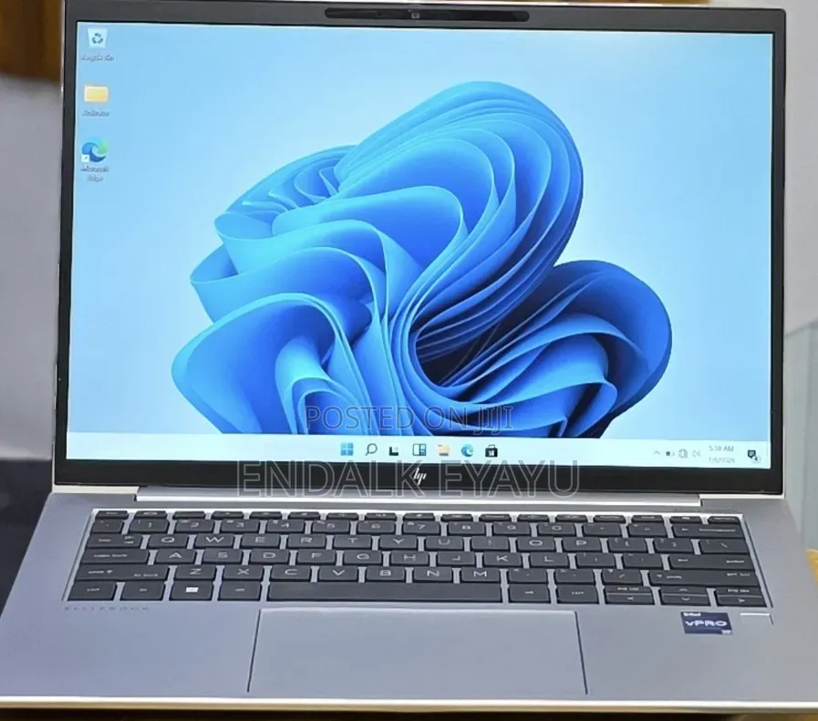 New Laptop HP EliteBook 840 G10 16GB Intel Core i7 SSD 512GB