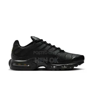 Black Nike Air Max Plus (TN)