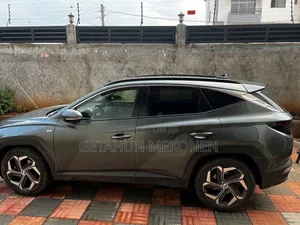 Hyundai Tucson 2022 Gray
