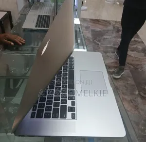 New Laptop Apple MacBook 2015 16GB Apple M1 SSD 512GB