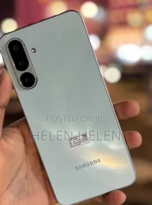 New Samsung Galaxy M36 5G 256 GB Silver