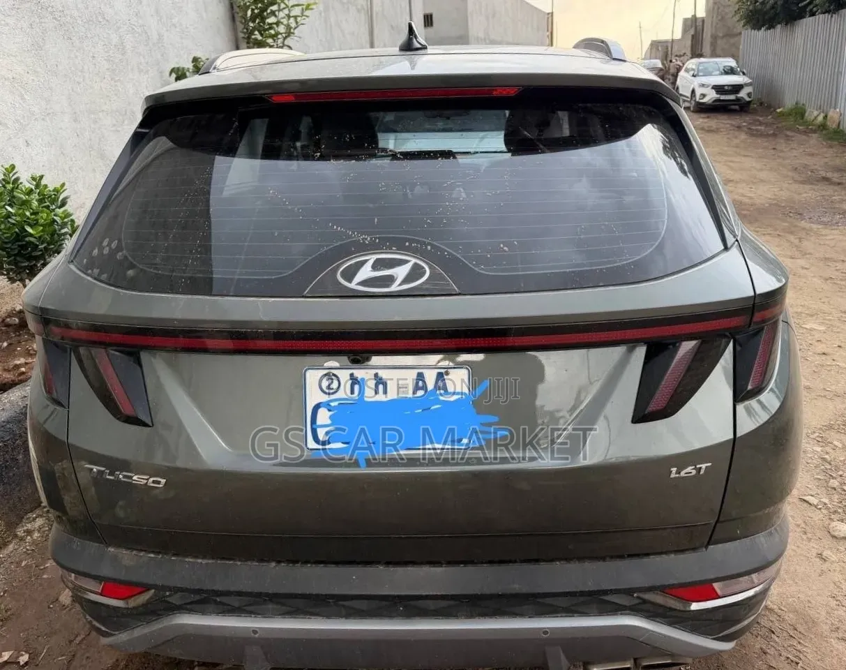 Hyundai Tucson SEL 2023 Gray