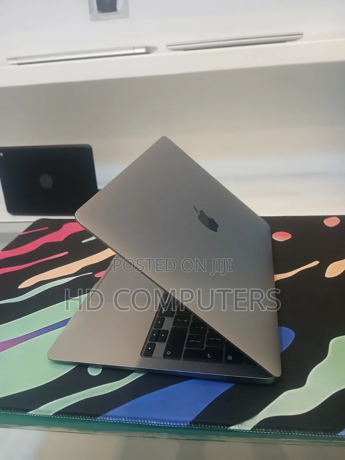 New Laptop Apple MacBook Air 2020 M1 8GB Apple M1 SSD 256GB