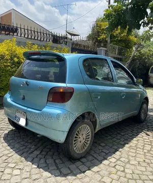 Toyota Vitz 2001 Blue