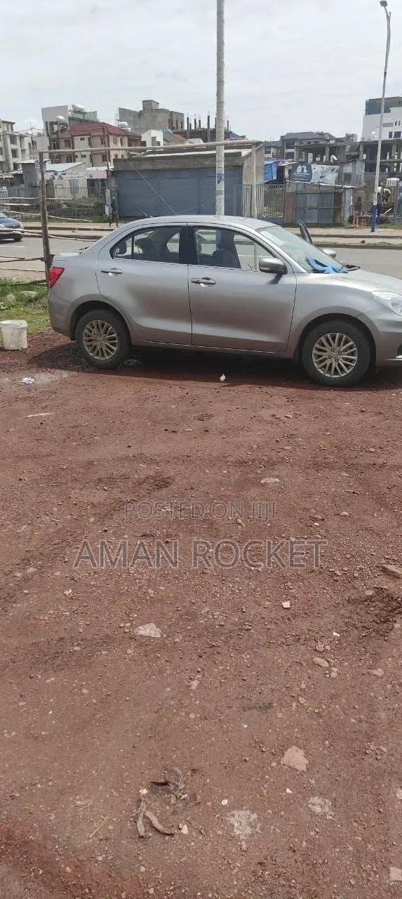 Suzuki Dzire 2022 Silver