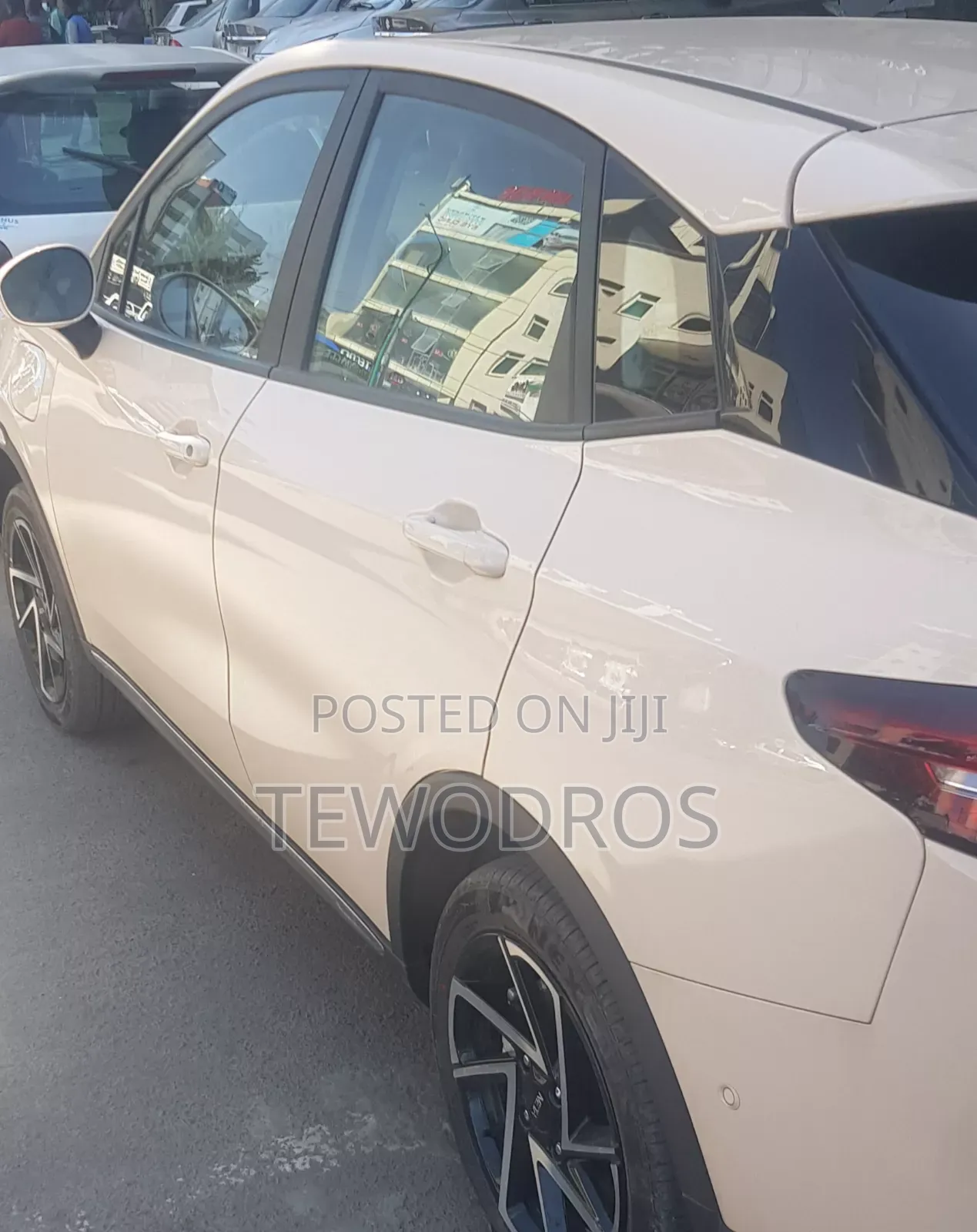 BYD E2 43 kWh 94 hp FWD 2024 Off white