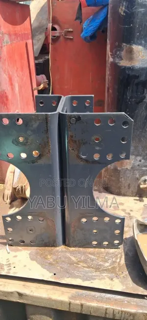 IVECO Trakker Rear Axle Crossmember. የትራከር የቡጊ ትራቤርሶ።