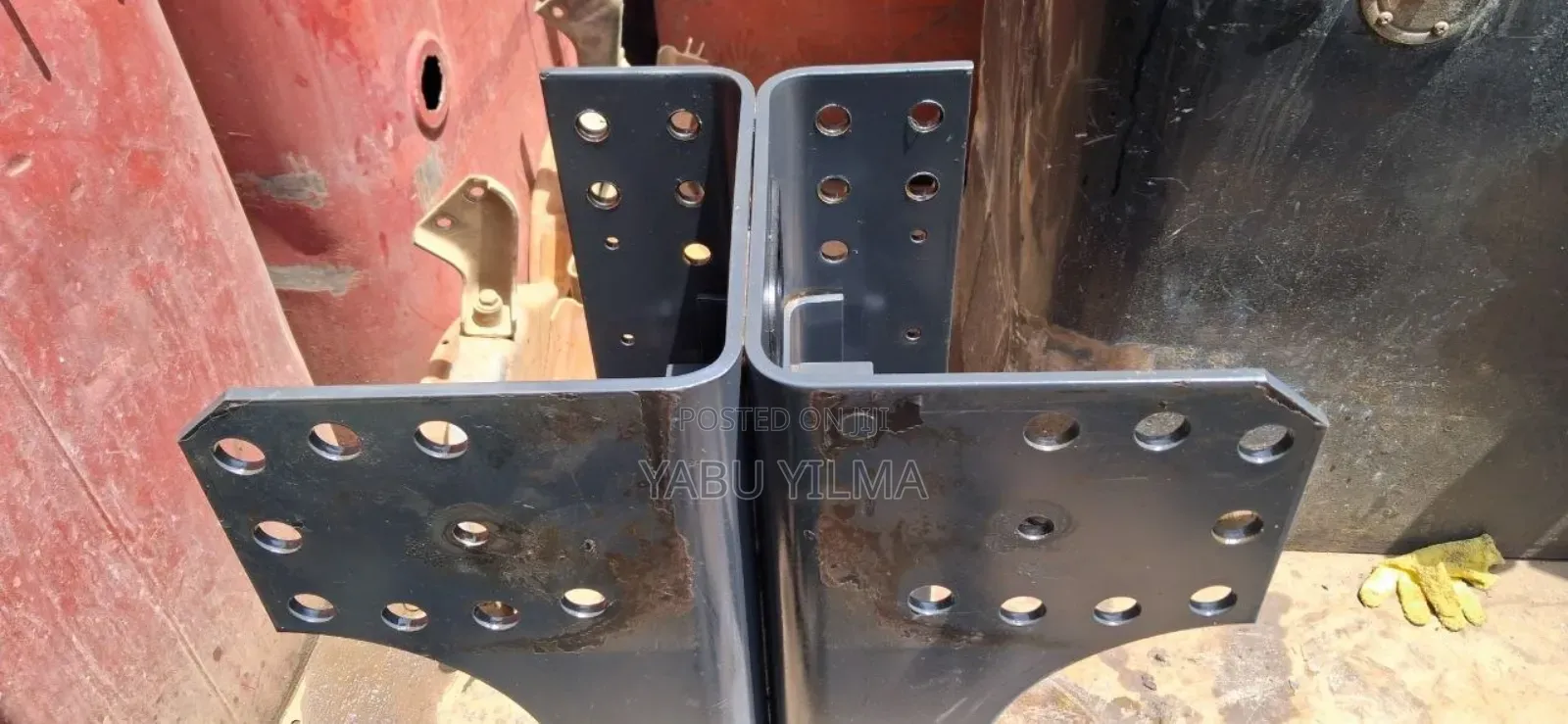 IVECO Trakker Rear Axle Crossmember. የትራከር የቡጊ ትራቤርሶ።
